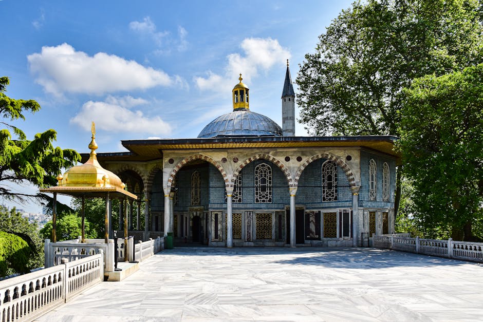 Istanbul, Softly: Courtyards, Cruises & Crossroads