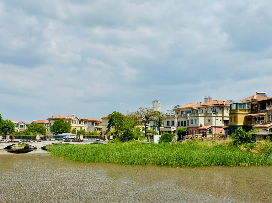 Illinois, Light on the Feet: Riverwalks, Museums & Gardens